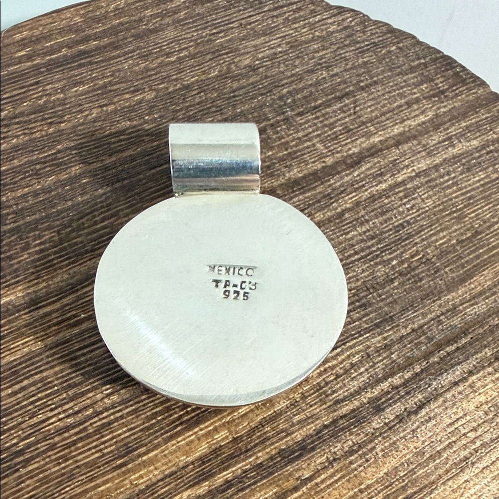 925, Silver Taxco Mexico Vintage Solid Round Pendant - Picture 2 of 5